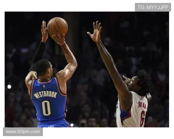 布鲁克洛佩斯的篮球之路：从新秀到NBA顶尖中锋的蜕变与成就