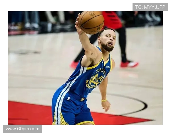 库里三分球总数突破四千大关成历史第一人再次书写传奇篇章