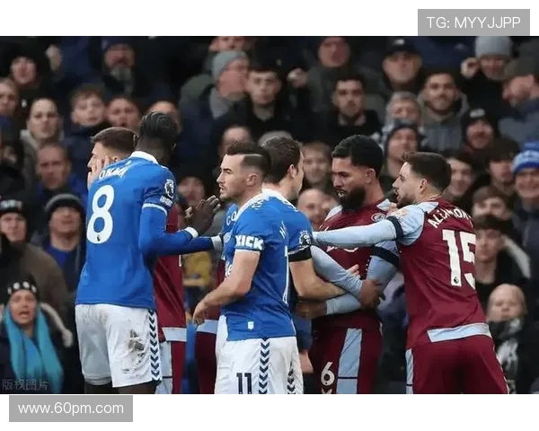 米尔沃尔主场迎战埃弗顿双方争夺英超关键积分之战