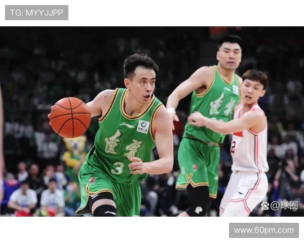 维快速与比利亚雷的激烈对决展现足球魅力与团队精神