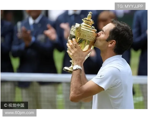 费德勒与西里奇巅峰对决经典网球赛事再度上演精彩瞬间 费德勒与西里奇巅峰对决经典网球赛事再度上演精彩瞬间